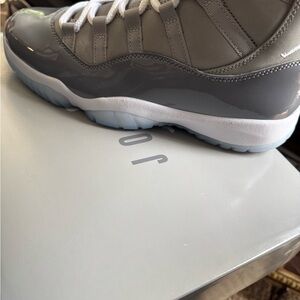 Jordan Men's Gray and White Athletic Shoes